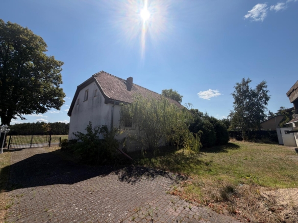 39619 Arendsee ( Ziemendorf ) – Einfamilienhaus mit Traumhaften Grundstück