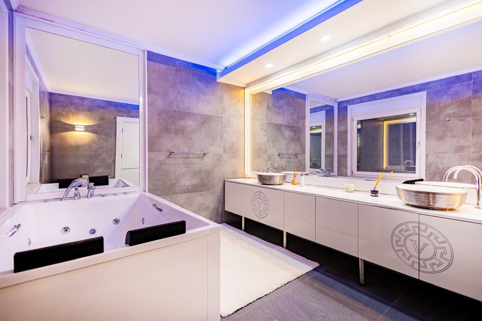 07450 Kargıcak, Alanya / Antalya, Türkei – Exklusive Luxusvilla Meerblick, privater Pool & hochwertige Wohnanlage