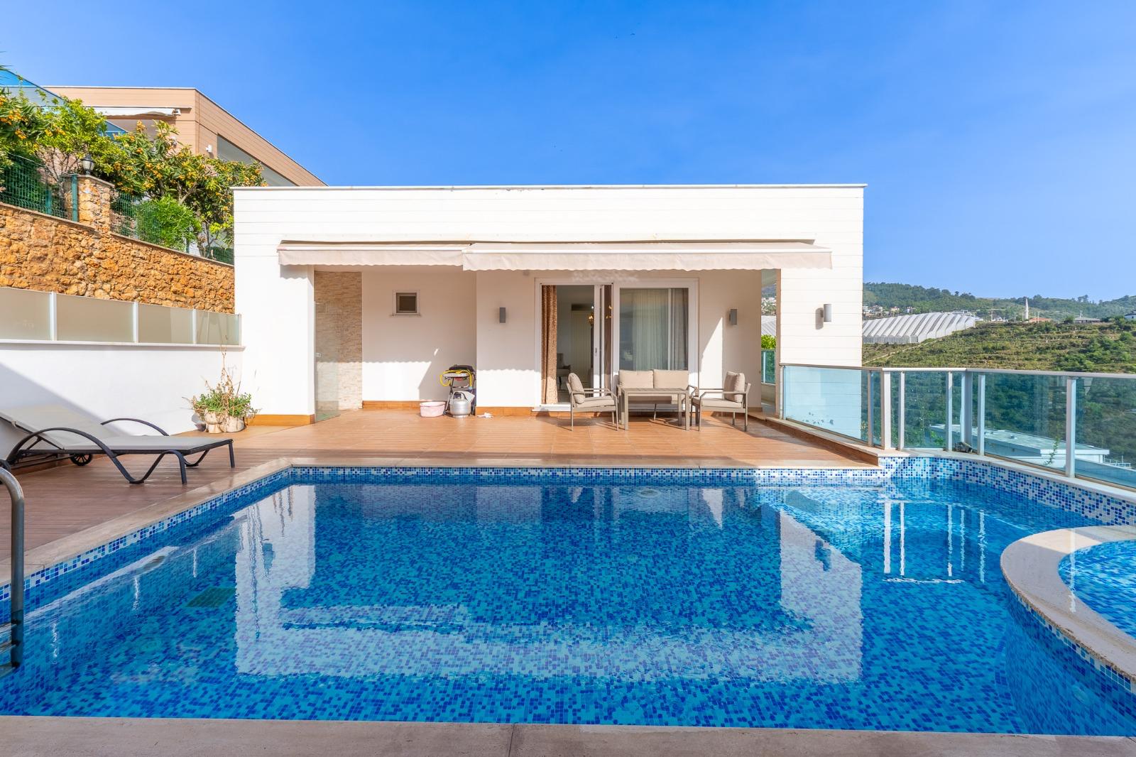07450 Kargıcak, Alanya / Antalya, Türkei – EXKLUSIVE VILLA AUF ECKGRUNDSTÜCK